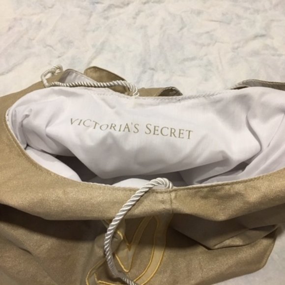 Classy in Gold Victoria's Secret Shoulder Bag - Picture 8 of 9